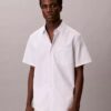 Cotton Stretch-Hemd mit schmalen Streifen und Knopfleiste Cotton Stretch-Hemd mit schmalen Streifen und Knopfleiste