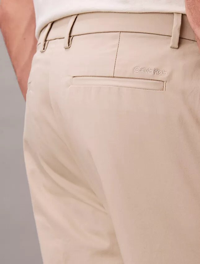 Cotton Stretch-Hose mit geradem Schnitt Cotton Stretch-Hose mit geradem Schnitt
