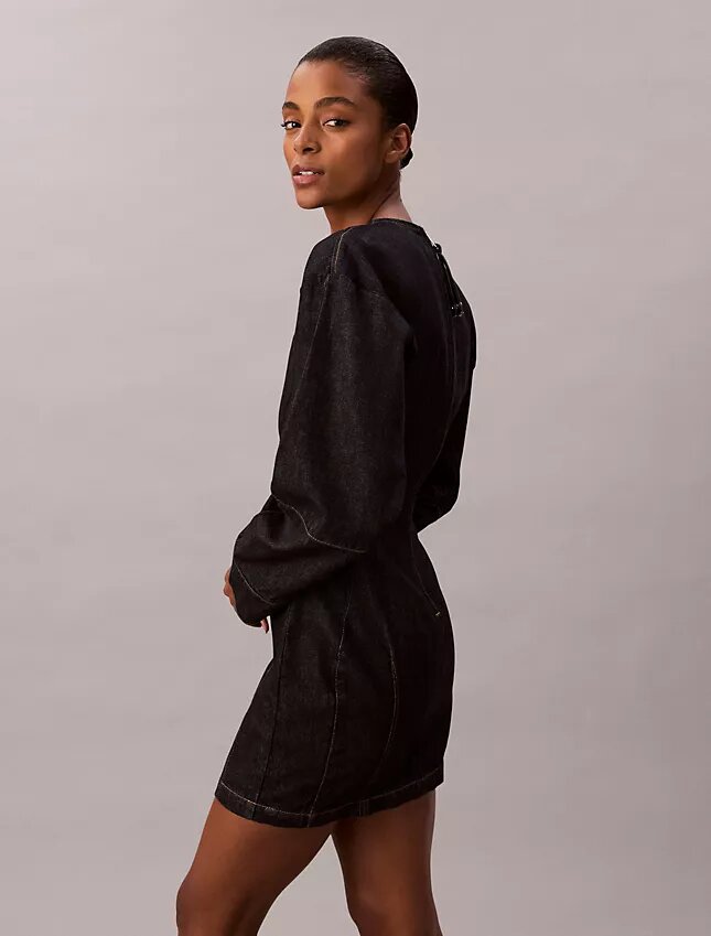 Denim-Minikleid mit vorgeformten Ärmeln Denim-Minikleid mit vorgeformten Ärmeln