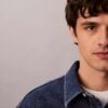 Denim-Overshirt mit durchgehendem Monogram im 90er-Jahre-Stil Denim-Overshirt mit durchgehendem Monogram im 90er-Jahre-Stil