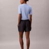 Denim-Shorts zum Hineinschlüpfen Denim-Shorts zum Hineinschlüpfen