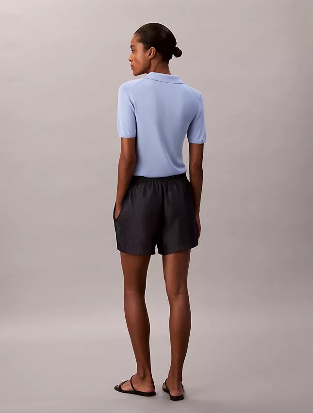 Denim-Shorts zum Hineinschlüpfen Denim-Shorts zum Hineinschlüpfen