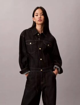 Denim-Truckerjacke zum Mondneujahr