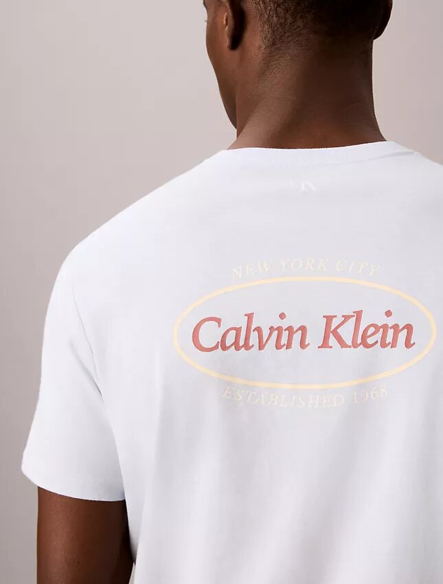 Diner Calvin Klein T-Shirt mit Grafik-Logo Diner Calvin Klein T-Shirt mit Grafik-Logo