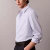 Einfarbiges, locker sitzendes Button-Down-Hemd aus Baumwolle Einfarbiges, locker sitzendes Button-Down-Hemd aus Baumwolle