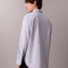 Einfarbiges, locker sitzendes Button-Down-Hemd aus Baumwolle Einfarbiges, locker sitzendes Button-Down-Hemd aus Baumwolle