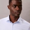 Einfarbiges Slim-Fit-Hemd mit Knopfleiste Einfarbiges Slim-Fit-Hemd mit Knopfleiste