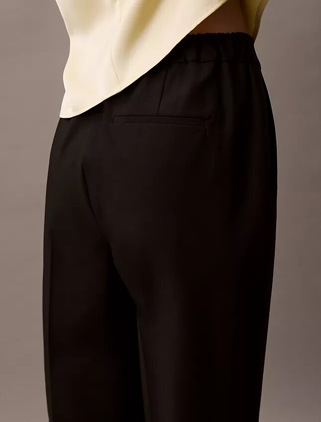 Elegante, konisch zulaufende Stretchhose Elegante, konisch zulaufende Stretchhose