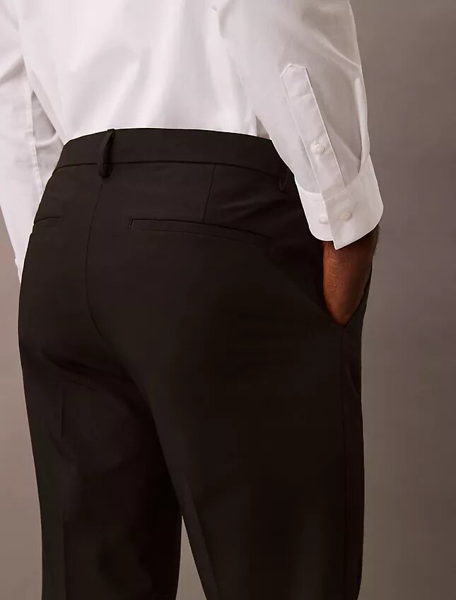 Elegante Stretch-Hose in schmaler Passform Elegante Stretch-Hose in schmaler Passform