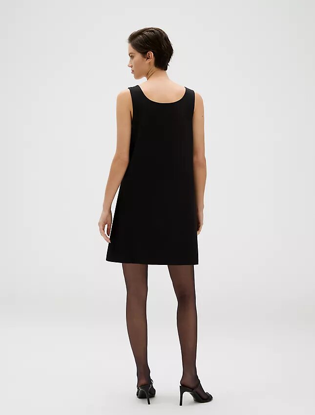 Elegantes Stretch-Minikleid Elegantes Stretch-Minikleid