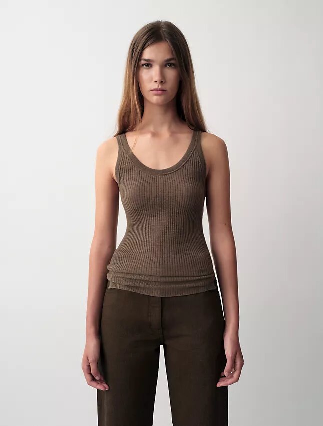 Ella-Oberteil mit Rippmuster Ella-Oberteil mit Rippmuster