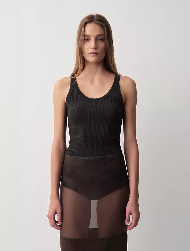 Ella-Oberteil mit Rippmuster Ella-Oberteil mit Rippmuster