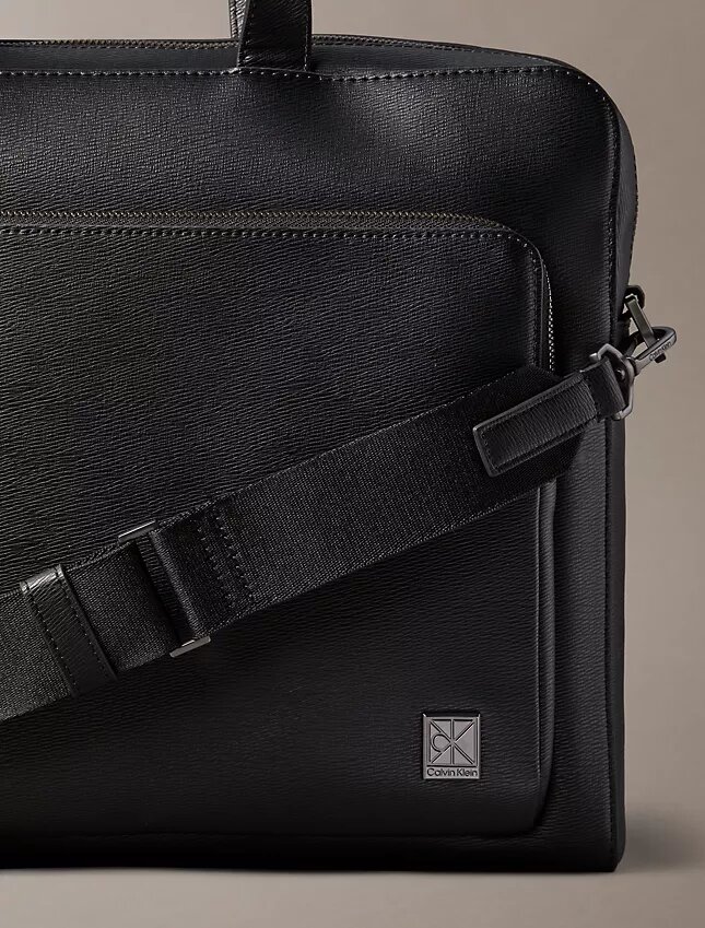 Emblem-Logo-Slim-Commuter-Tasche Emblem-Logo-Slim-Commuter-Tasche