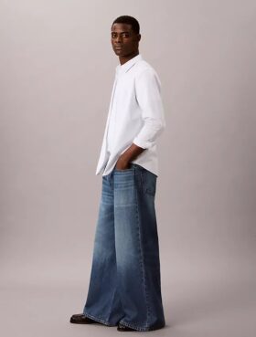 Extrem weite, leichte Jeans