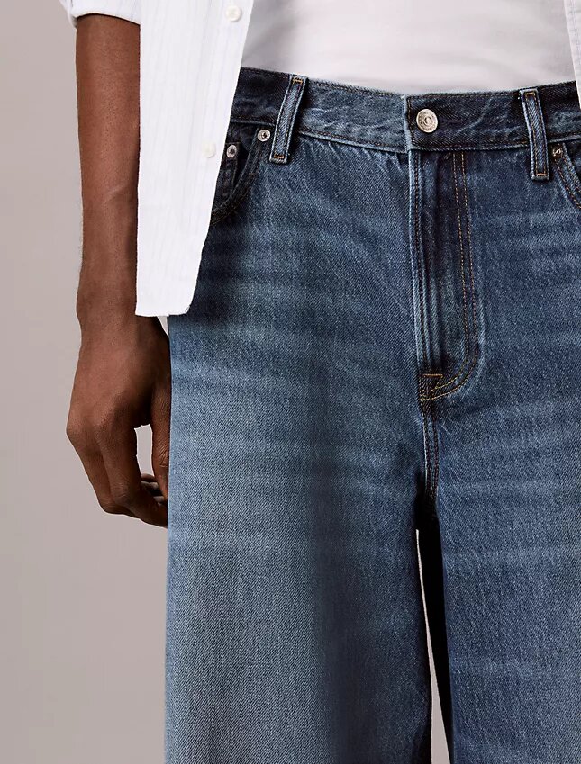 Extrem weite, leichte Jeans Extrem weite, leichte Jeans