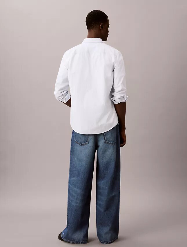 Extrem weite, leichte Jeans Extrem weite, leichte Jeans