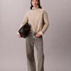 Feinstrick-Pullover mit lockerem Rollkragen Feinstrick-Pullover mit lockerem Rollkragen