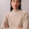 Feinstrick-Pullover mit lockerem Rollkragen Feinstrick-Pullover mit lockerem Rollkragen