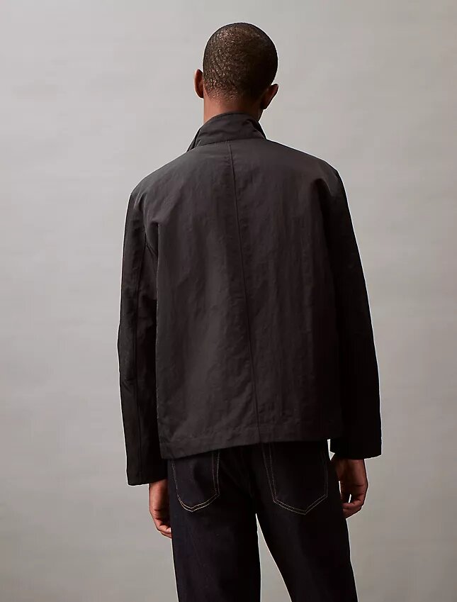 Feldjacke aus geknittertem Nylon Feldjacke aus geknittertem Nylon