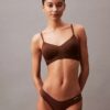 Form to Body Leicht gefütterter Bralette Form to Body Leicht gefütterter Bralette