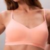 Form to Body Leicht gefütterter Bralette