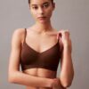 Form to Body Leicht gefütterter Bralette Form to Body Leicht gefütterter Bralette