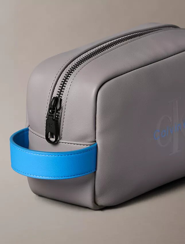 Geprägtes Monologo-Necessaire Geprägtes Monologo-Necessaire