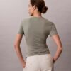 Gerafftes, schmal geschnittenes T-Shirt