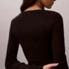 Gerippte, kurz geschnittene Strickjacke Gerippte, kurz geschnittene Strickjacke