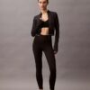 Gerippte, sportliche, kurze Jacke Gerippte, sportliche, kurze Jacke
