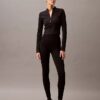 Gerippte, sportliche, kurze Jacke Gerippte, sportliche, kurze Jacke