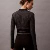 Gerippte, sportliche, kurze Jacke Gerippte, sportliche, kurze Jacke