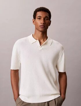 Geripptes Sweater-Poloshirt Geripptes Sweater-Poloshirt