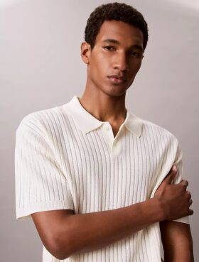 Geripptes Sweater-Poloshirt Geripptes Sweater-Poloshirt