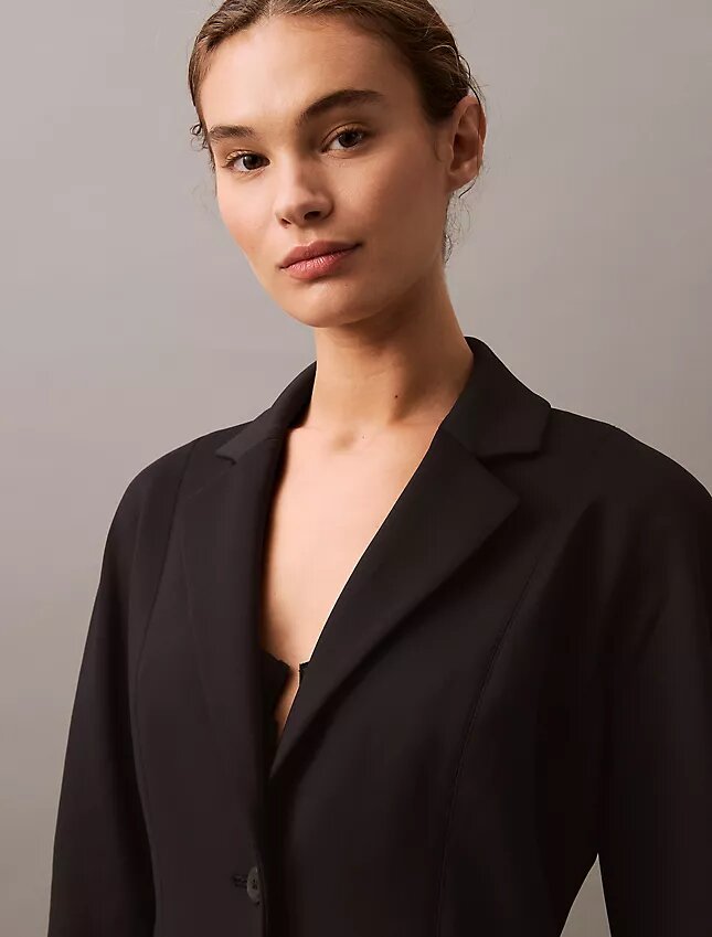 Geschmeidiger Dolman-Klassiker-Blazer Geschmeidiger Dolman-Klassiker-Blazer