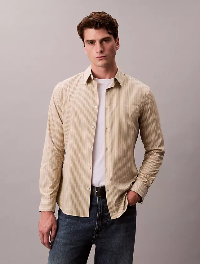 Gestreiftes Slim-Fit-Hemd mit Knopfleiste Gestreiftes Slim-Fit-Hemd mit Knopfleiste