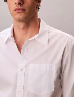 Gewaschenes Popeline-Hemd mit lockerer Passform und Button-Down-Kragen