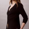 Gewebter, feingerippter, schmaler Cardigan von Monologo Gewebter, feingerippter, schmaler Cardigan von Monologo
