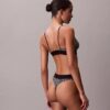 Grafik-Monogram-Stretch-Thong aus Microfiber Grafik-Monogram-Stretch-Thong aus Microfiber