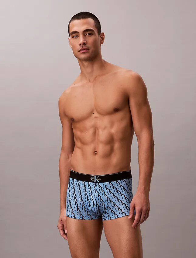 Grafischer Monogram-Stretch-Low Rise Trunk aus Mikrofaser Grafischer Monogram-Stretch-Low Rise Trunk aus Mikrofaser
