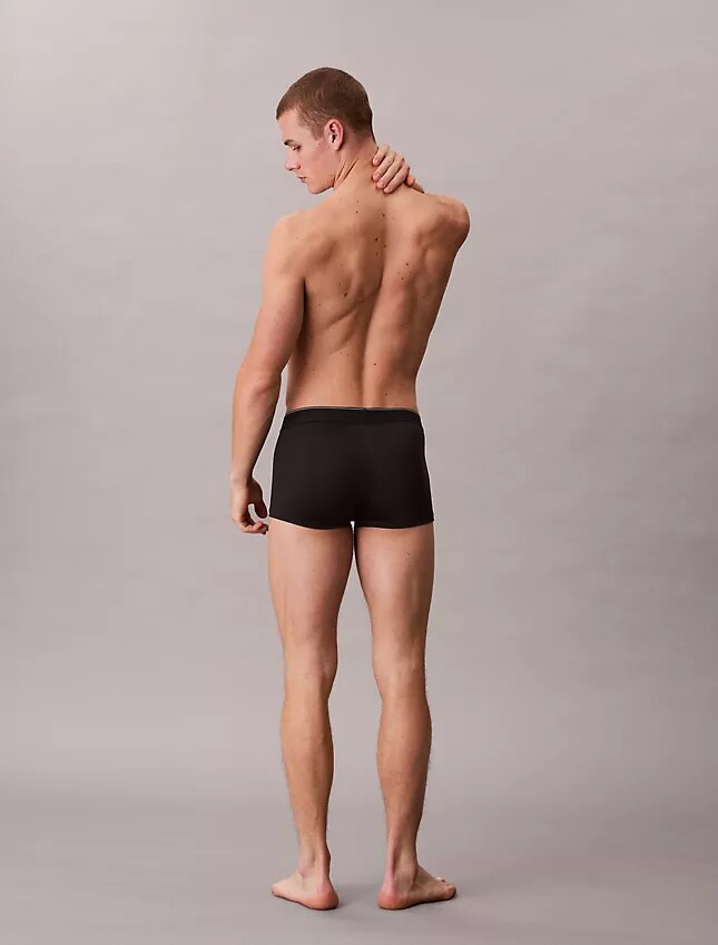 Grafischer Monogram-Stretch-Low Rise Trunk aus Mikrofaser Grafischer Monogram-Stretch-Low Rise Trunk aus Mikrofaser