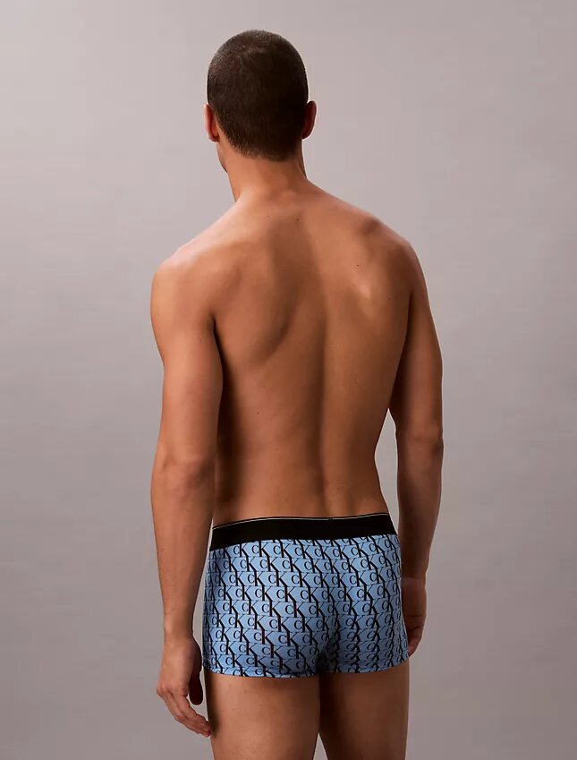 Grafischer Monogram-Stretch-Low Rise Trunk aus Mikrofaser Grafischer Monogram-Stretch-Low Rise Trunk aus Mikrofaser
