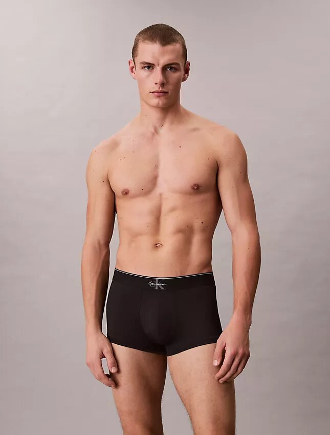 Grafischer Monogram-Stretch-Low Rise Trunk aus Mikrofaser Grafischer Monogram-Stretch-Low Rise Trunk aus Mikrofaser