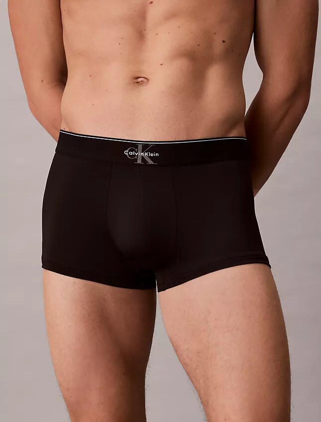 Grafischer Monogram-Stretch-Low Rise Trunk aus Mikrofaser Grafischer Monogram-Stretch-Low Rise Trunk aus Mikrofaser