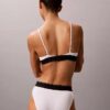 Grafisches Monogram, Microfiber-Stretch, leicht gefüttert, Triangel-Bralette Grafisches Monogram, Microfiber-Stretch, leicht gefüttert, Triangel-Bralette