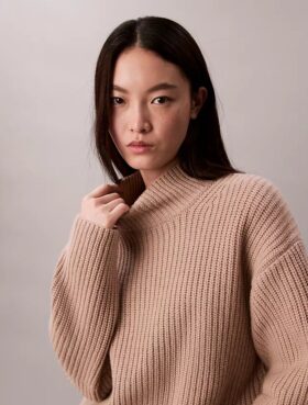 Grob gestrickter, lockerer Rollkragenpullover