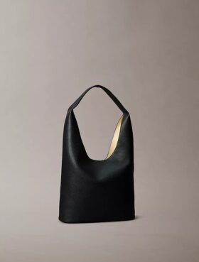 Große, lässige Tasche mit Kieselstruktur