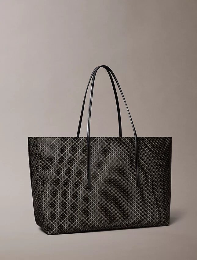 Große Tasche mit durchgehendem Emblem-Logo und Beutel Große Tasche mit durchgehendem Emblem-Logo und Beutel