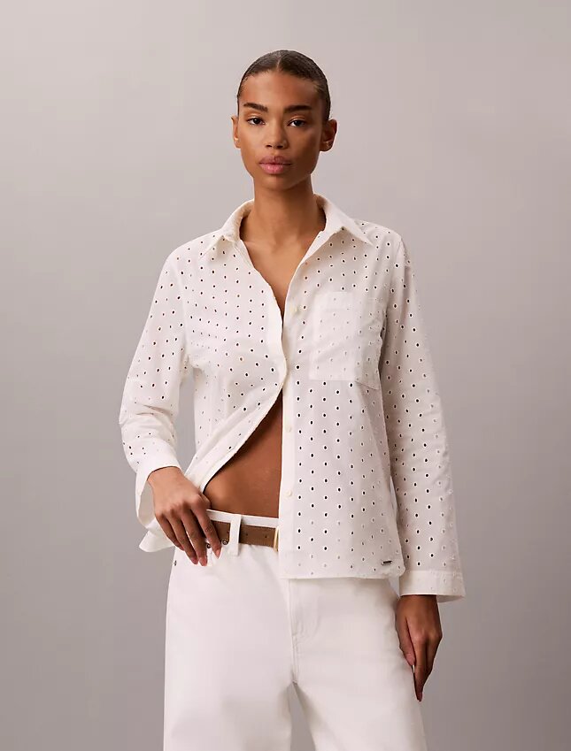 Hemd mit Knopfleiste und Broderie Anglaise Hemd mit Knopfleiste und Broderie Anglaise