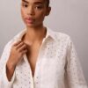 Hemd mit Knopfleiste und Broderie Anglaise Hemd mit Knopfleiste und Broderie Anglaise
